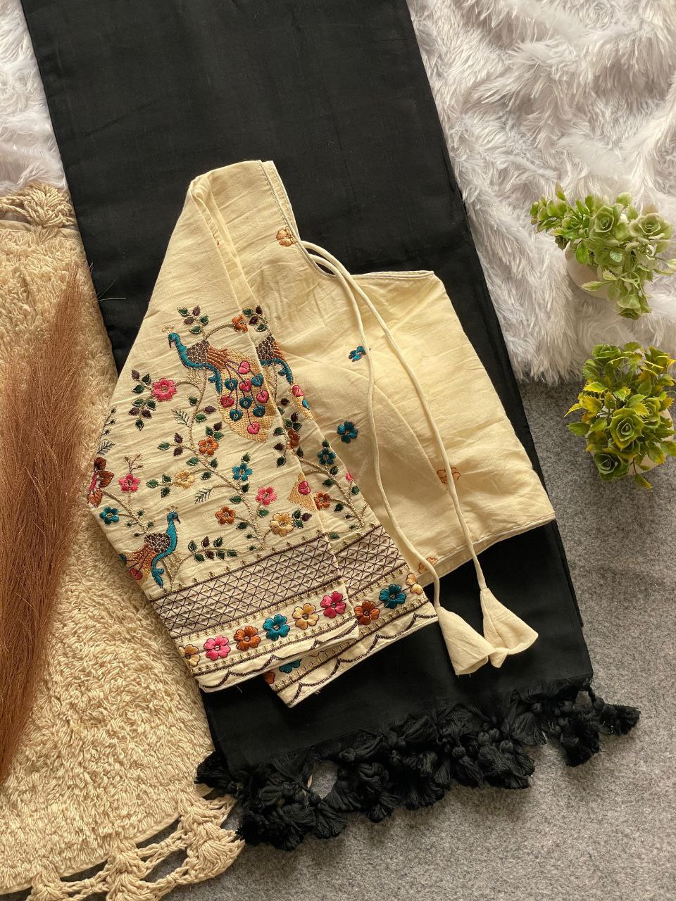 Elegant Cotton Saree Set with Ready Blouse With Bird and Floral Embroidery