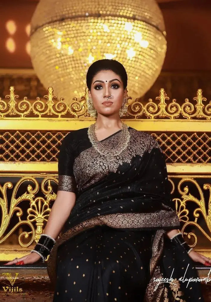 Elegant Black Kanjivaram Silk Saree with Rich Gold Zari Work – Traditional Bridal Wear