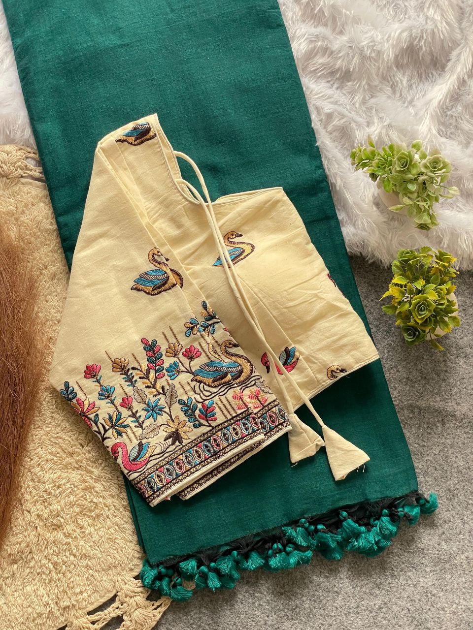 Elegant Cotton Saree Set with Ready Blouse With Bird and Floral Embroidery