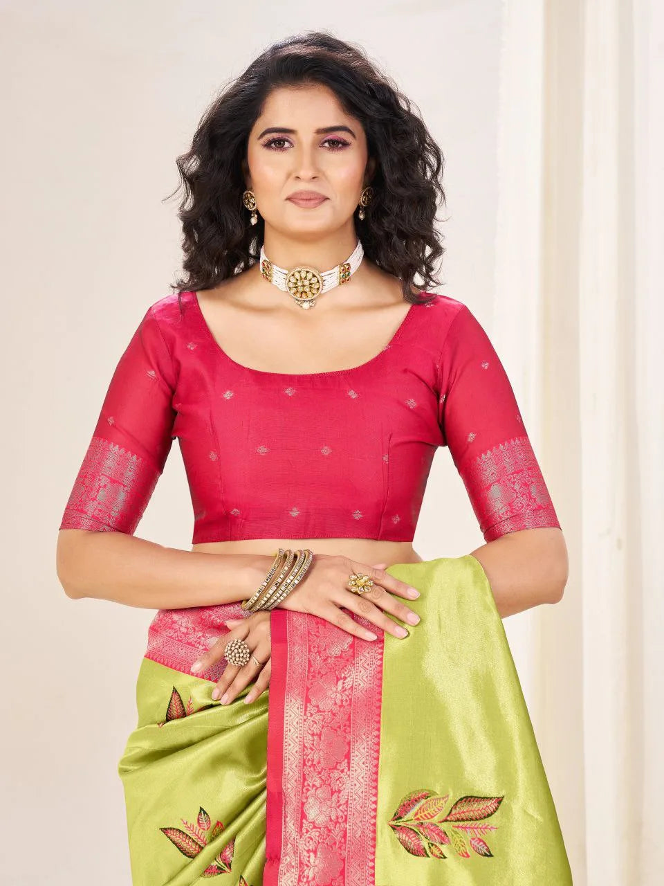 Elegant Silk Saree with Floral Embroidery and Contrast Zari Pallu – Perfect for Weddings & Celebrations