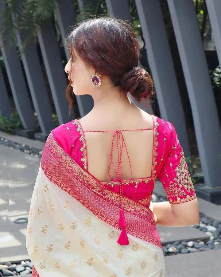 Traditional Silk Saree with Intricate Peacock Zari Border and Rich Pallu – Perfect for Weddings & Festive Wear