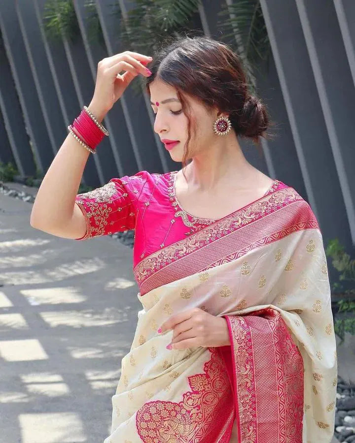 Traditional Silk Saree with Intricate Peacock Zari Border and Rich Pallu – Perfect for Weddings & Festive Wear